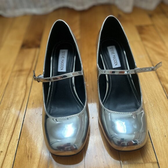 Steve Madden - Silver Mary Jane Block Heel  Shoe - Picture 2 of 3